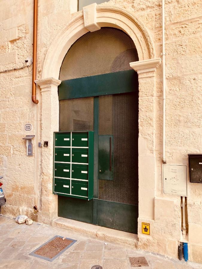 Casa Nathalie - Au Coeur Du Baroque Apartman Lecce Kültér fotó